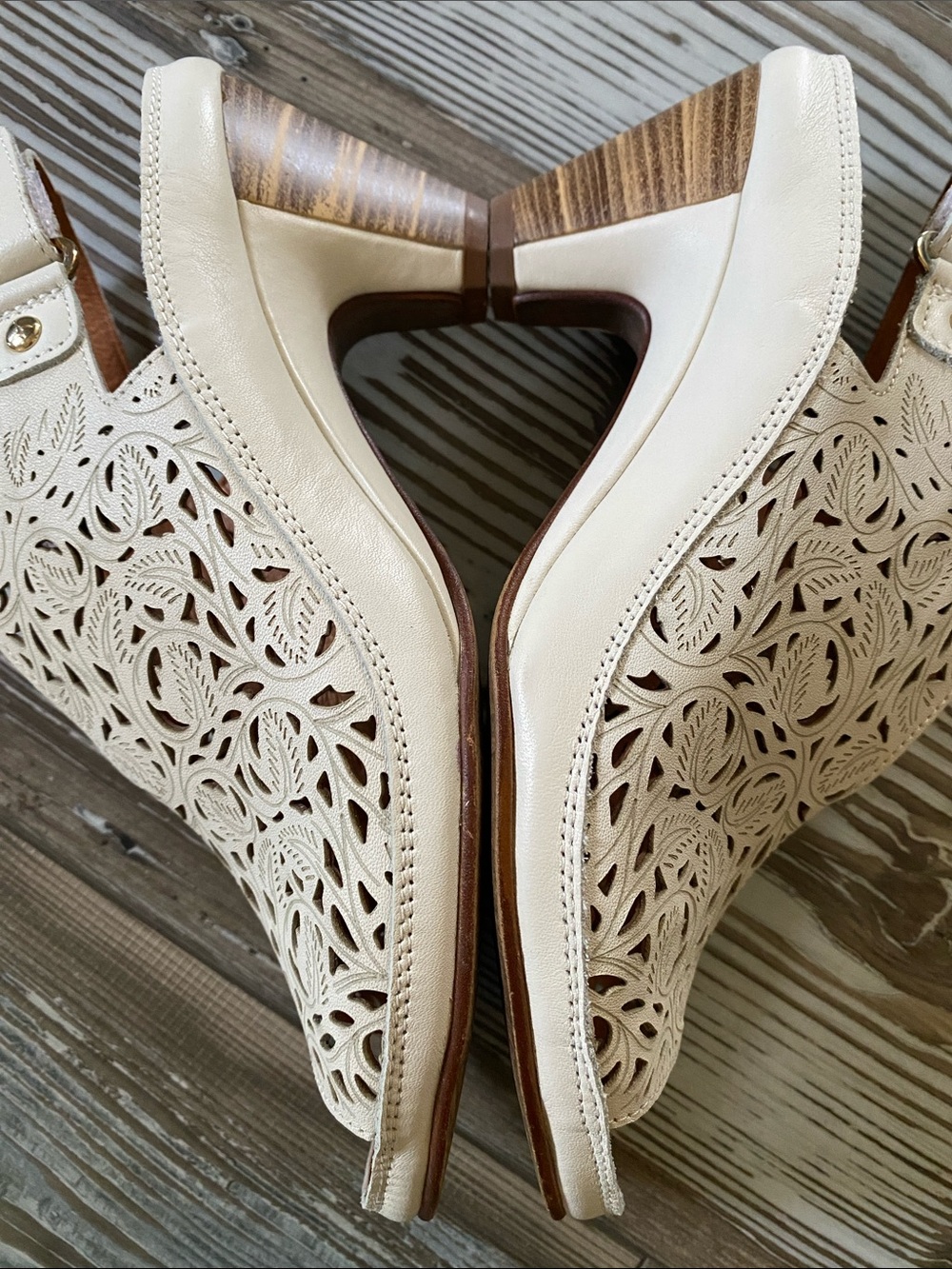 🤍Rare Pikolinos🤍Cream Laser-Cut Lace Look Leather Slingback Sandals - Picture 8 of 16
